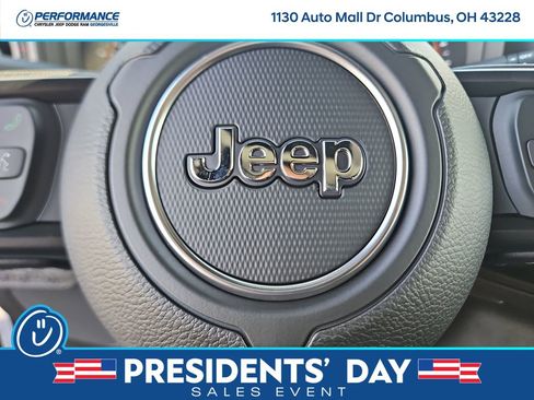 New 2025 Jeep Gladiator Rubicon image 20