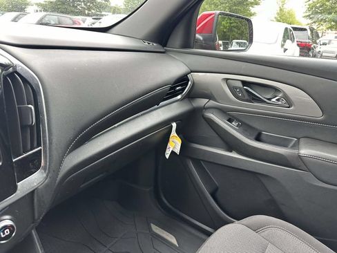Used 2023 Chevrolet Traverse LT w/ LPO, Floor Liner Package AWD/4WD image 35