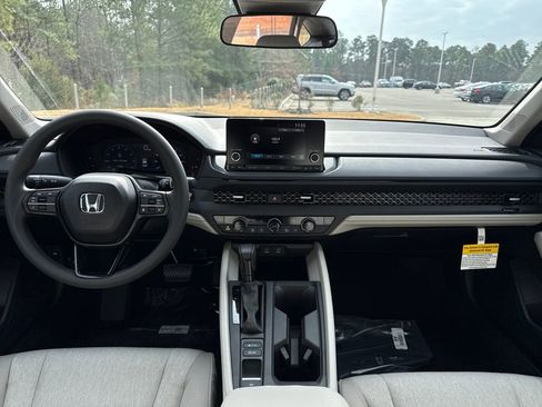 New 2025 Honda Accord SE image 14