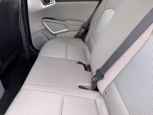 Certified 2023 Kia Soul LX FWD image 17