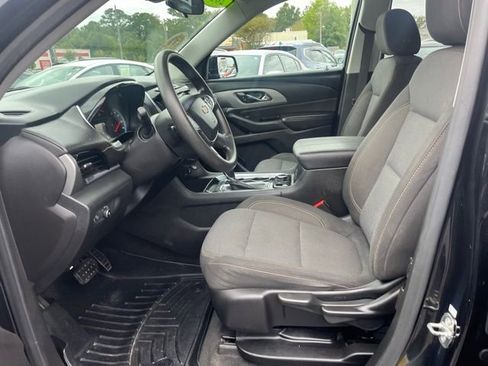 Used 2019 Chevrolet Traverse LS w/ LPO, Blackout Package image 10