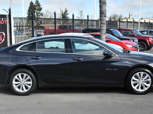 Used 2023 Chevrolet Malibu LT image 9