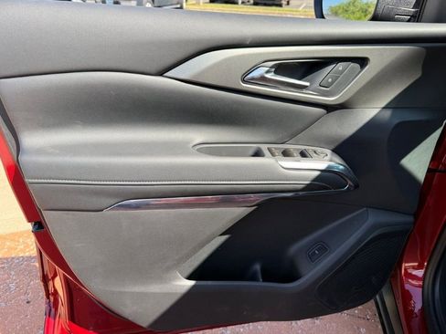 New 2026 Chevrolet Traverse LT image 10