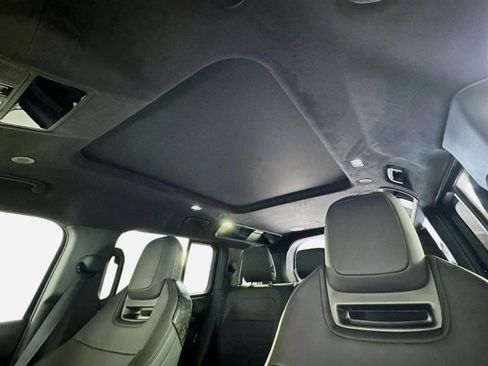 New 2026 Land Rover Defender 110 OCTA image 14