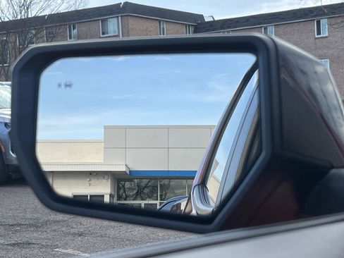 Used 2023 Chevrolet Colorado ZR2 w/ ZR2 Convenience Package III image 30