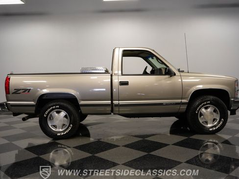 Used 1998 Chevrolet Silverado 1500 4x4 Regular Cab w/ Preferred Equipment Group 2 image 14