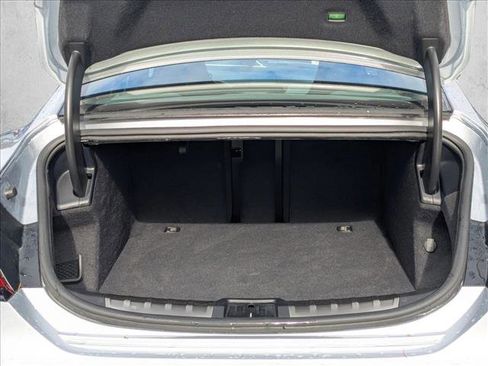 Used 2022 Audi e-tron GT Prestige image 6