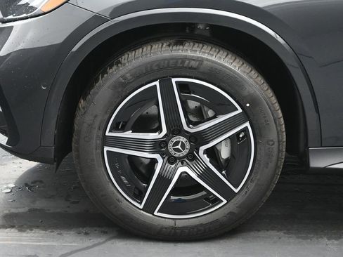 New 2025 Mercedes-Benz GLC 300 4MATIC image 30