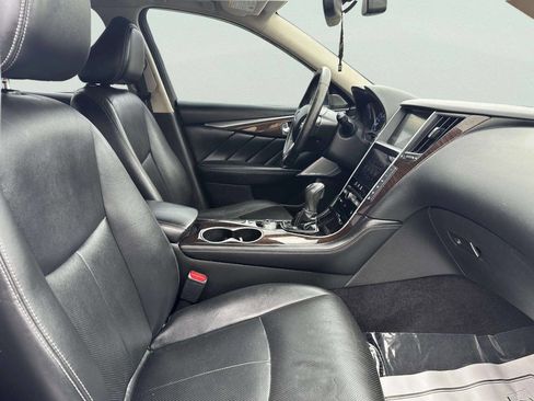 Used 2017 INFINITI Q50 3.0t Premium w/ Driver Assistance Package AWD/4WD image 24