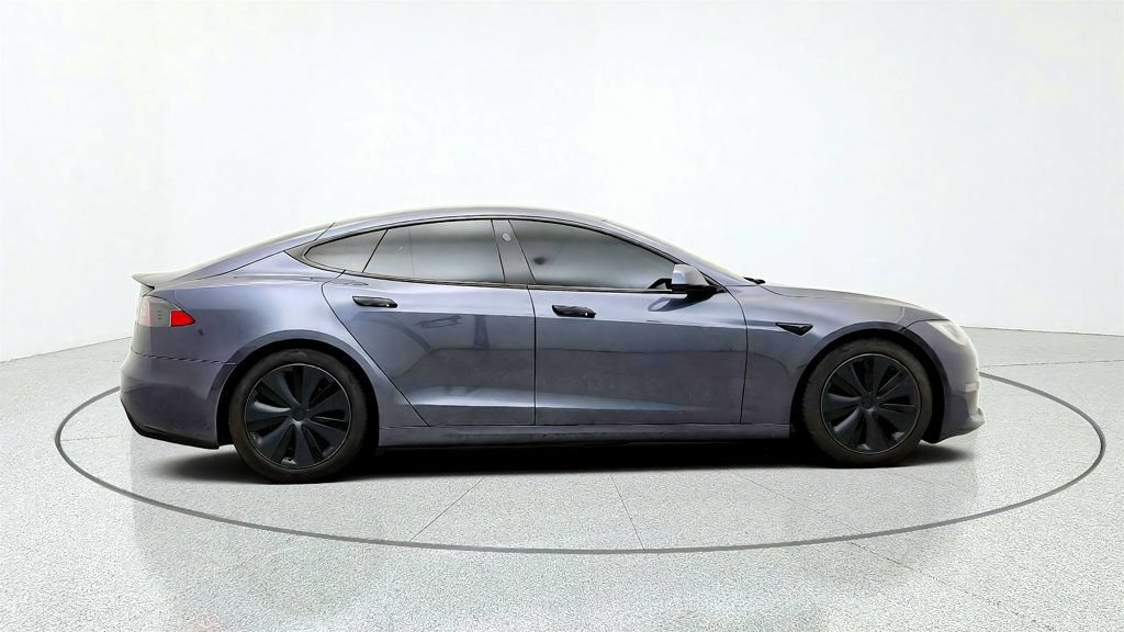 Used 2021 Tesla Model S Plaid AWD/4WD image 4