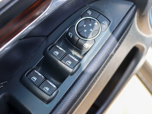 Used 2018 Ford Explorer Limited w/ Ford Safe & Smart Package AWD/4WD image 14