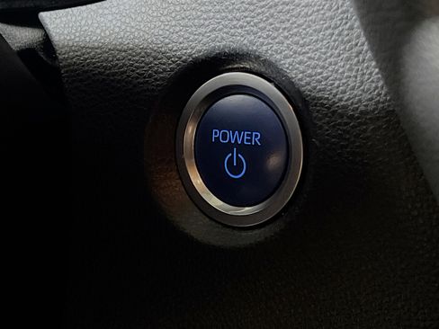 Used 2022 Toyota Corolla LE w/ Premium Interior Package image 23