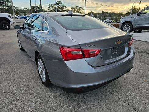 Used 2025 Chevrolet Malibu LT FWD image 3