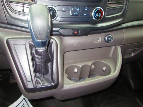 Used 2020 Ford Transit 150 Low Roof AWD image 23