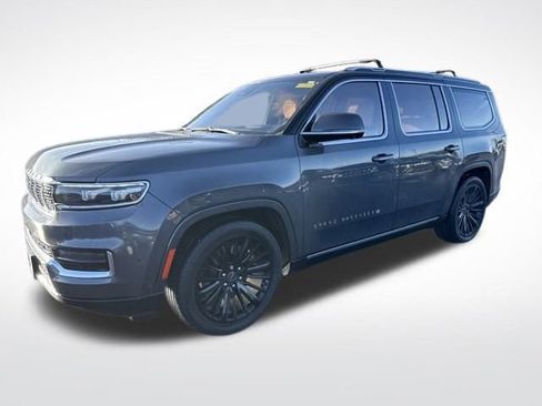 Used 2022 Jeep Grand Wagoneer Series III image 32