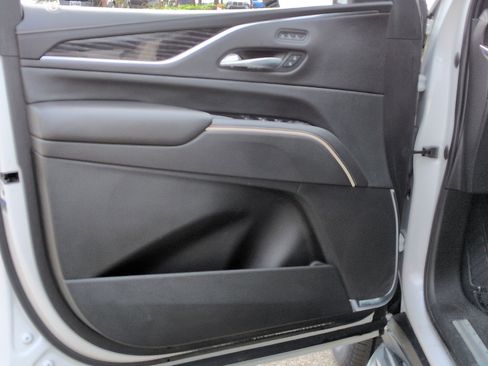 Used 2021 Cadillac Escalade ESV Sport w/ Heavy-Duty Trailer Package image 14