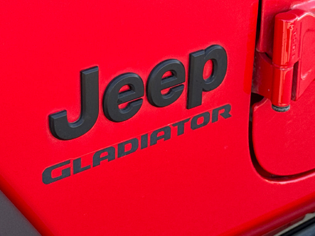 Used 2020 Jeep Gladiator Sport w/ Quick Order Package 24S AWD/4WD image 5