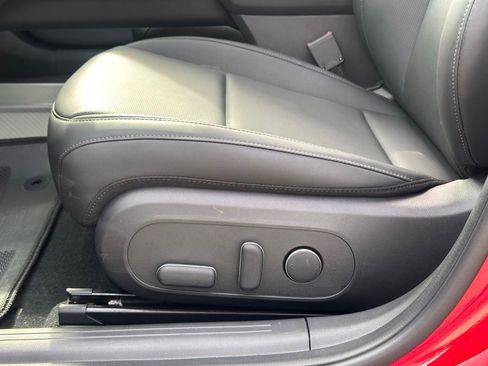 Used 2025 Hyundai Ioniq 6 Limited image 23