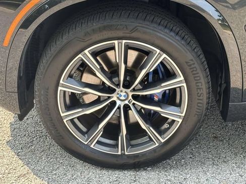Used 2025 BMW X5 xDrive40i w/ M Sport Package AWD/4WD image 13