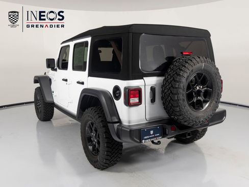 Used 2024 Jeep Wrangler S AWD/4WD image 3