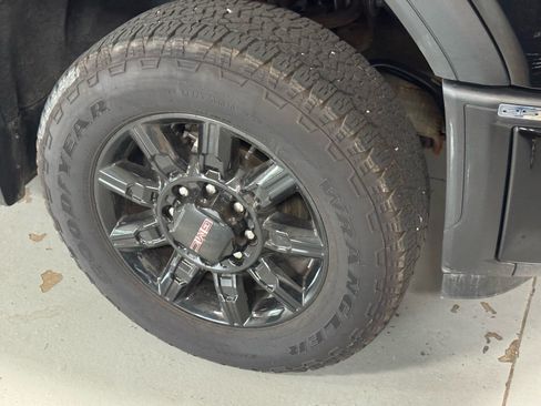 Certified 2024 GMC Sierra 2500 AT4 w/ AT4 Preferred Package AWD/4WD image 4