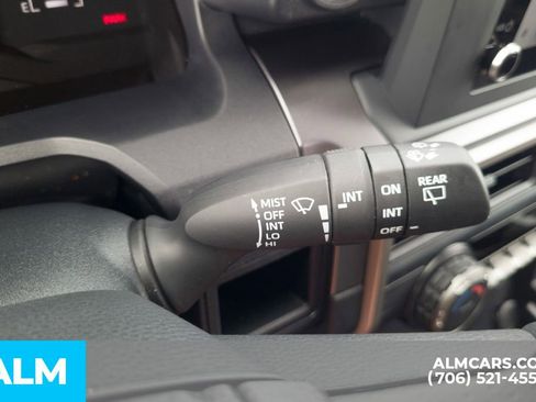 Used 2025 Toyota 4Runner SR5 AWD/4WD image 32