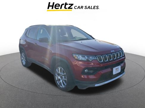 Used 2025 Jeep Compass Limited image 1