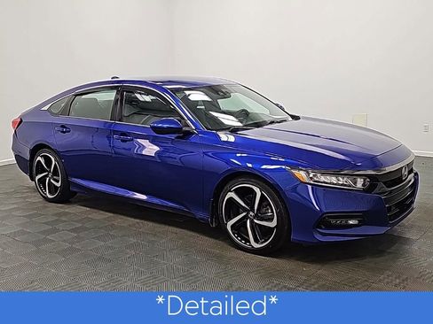 Used 2018 Honda Accord Sport image 3