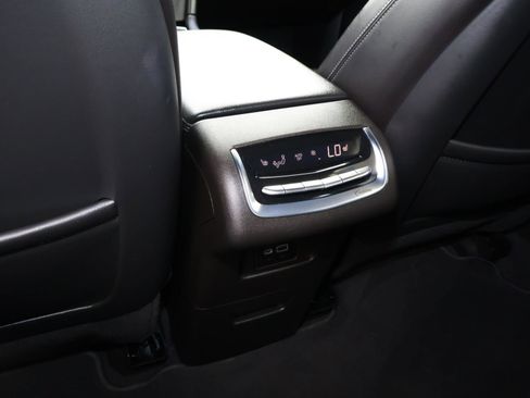 Certified 2023 Cadillac XT6 Premium Luxury image 17