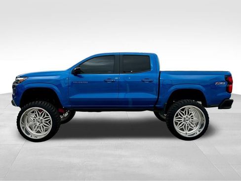 Used 2023 Chevrolet Colorado Z71 w/ Z71 Convenience Package 2 image 9