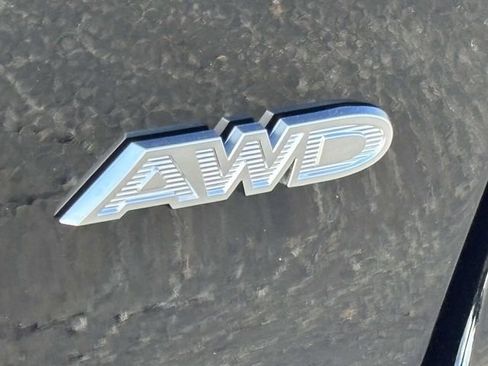 New 2026 Chrysler Pacifica Pinnacle image 40