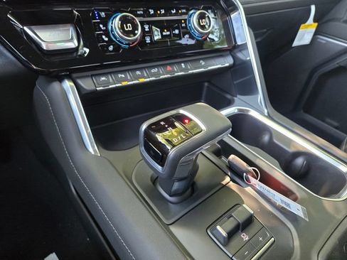 New 2026 GMC Sierra 1500 Denali AWD/4WD image 13