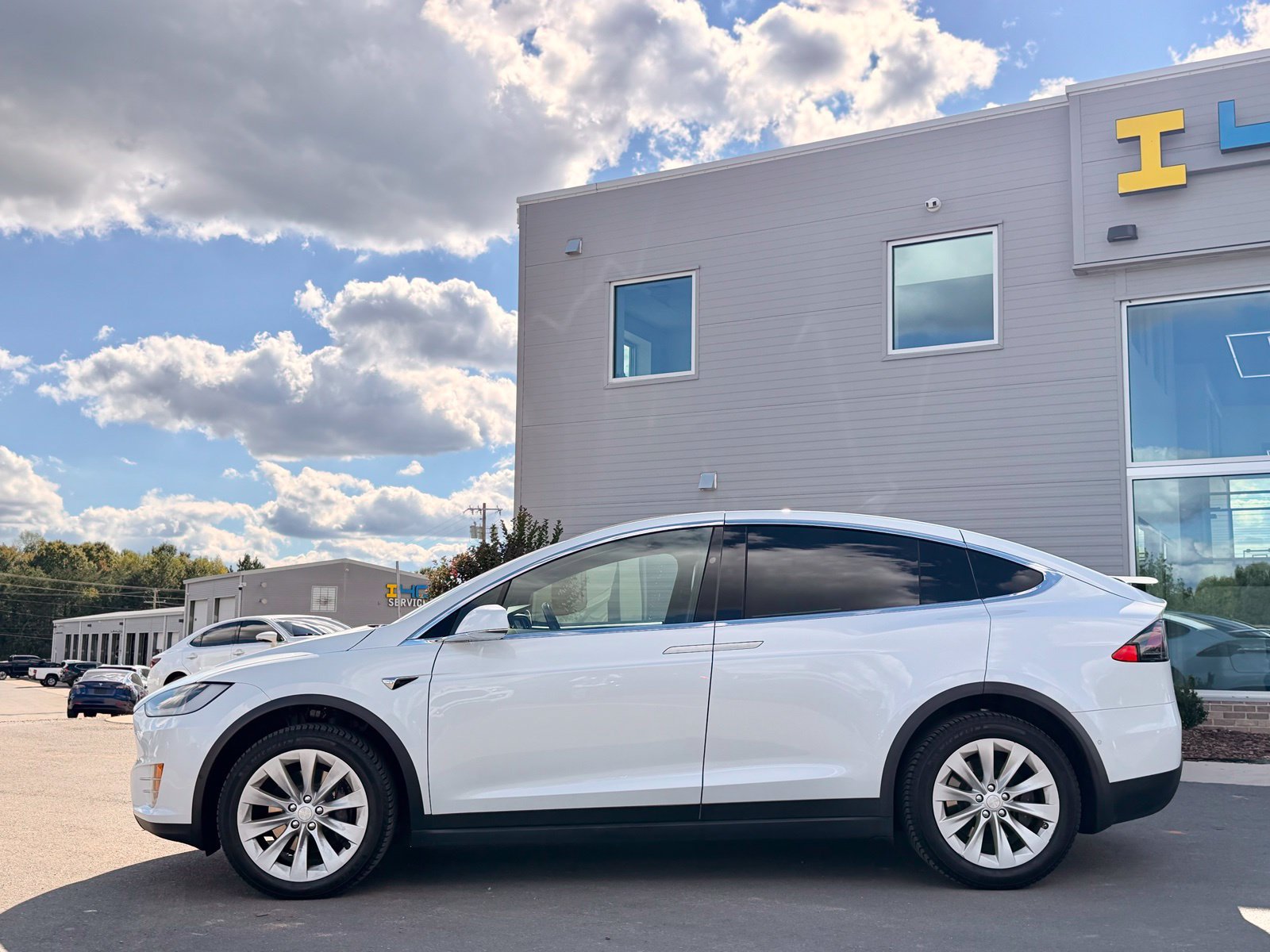Used 2019 Tesla Model X 75D AWD/4WD image 25