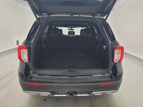 Used 2020 Ford Explorer XLT w/ Equipment Group 202A AWD/4WD image 29