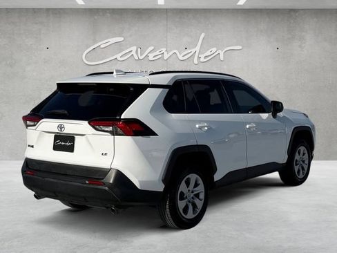 Used 2019 Toyota RAV4 LE image 13