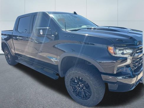 Used 2023 Chevrolet Silverado 1500 ZR2 w/ Technology Package image 6