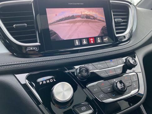 New 2026 Chrysler Pacifica Limited w/ S Appearance Package image 43