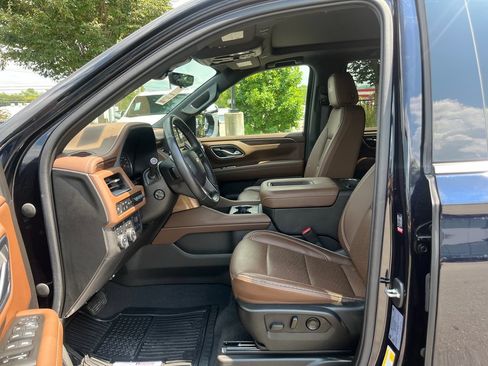 Used 2021 Chevrolet Tahoe High Country AWD/4WD image 9