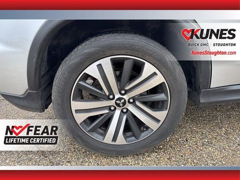 Used 2022 Mitsubishi Outlander Sport SE image 14