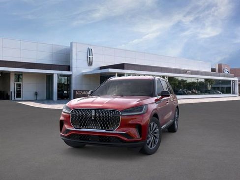 New 2026 Lincoln Aviator 2WD image 3