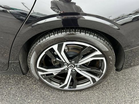 Certified 2025 Volvo S60 B5 Plus image 11