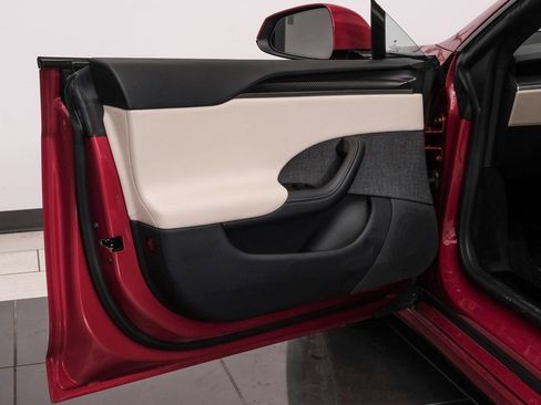 Used 2021 Tesla Model S Plaid image 56