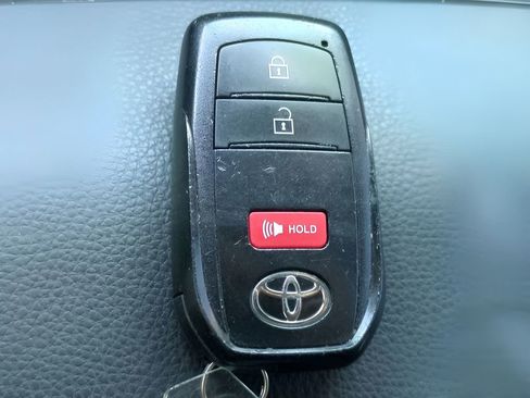 Used 2024 Toyota Tacoma TRD Sport image 28