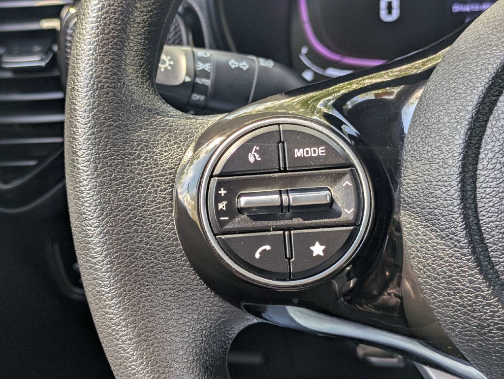 Used 2023 Kia Soul S FWD image 20