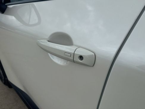 Used 2023 Nissan Rogue SV AWD/4WD image 11