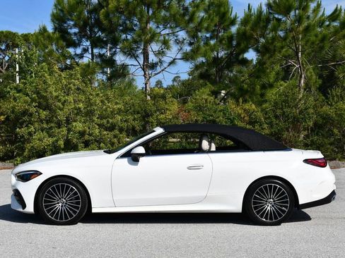 Used 2024 Mercedes-Benz CLE 450 4MATIC Cabriolet image 36