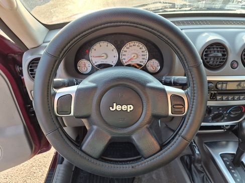 Used 2003 Jeep Liberty Limited AWD/4WD image 16