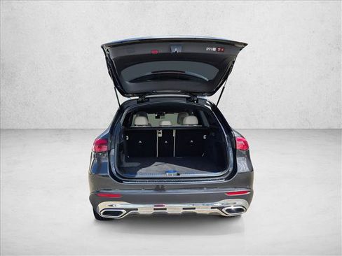 Certified 2026 Mercedes-Benz GLC 300 image 8