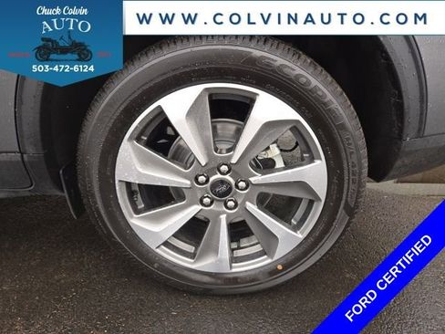 Certified 2025 Ford Escape Platinum image 6