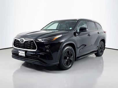 Used 2023 Toyota Highlander XLE